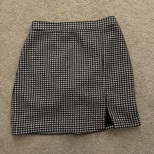 Black and white gingham Hollister ultra high rise skirt
